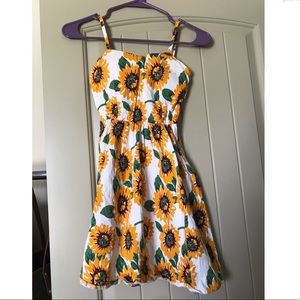 [SOLD] Beautiful Sunflower Dress 🌻🌻🌻